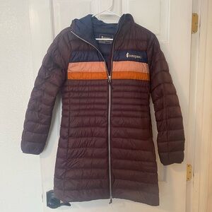 Cotopaxi Fuego Down Parka Women’s XS Black Iris Maroon Colorblock Puffer Coat